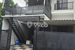 Siap Huni Hunian Elit 4 Kamar di BSD Dekat ke Mana Pun Siap Huni Hunian Elit 4 Kamar di BSD Dekat ke Mana Pun