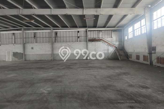 Disewakan Gudang di Kawasan Ramai Daan Mogot Luas 1200m2 Disewakan Gudang di Kawasan Ramai Daan Mogot Luas 1200m2