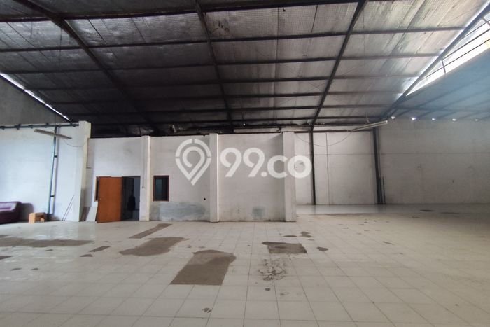 PRIME LOCATION! Gudang di Moch Toha, Luas 700m², Area Bisnis, Lokasi Premium PRIME LOCATION! Gudang di Moch Toha, Luas 700m², Area Bisnis, Lokasi Premium