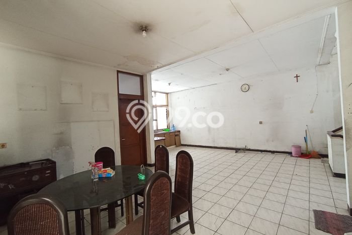 LOKASI BISNIS! Komersial Disewakan di Buah Batu, Luas 520m², Akses Utama LOKASI BISNIS! Komersial Disewakan di Buah Batu, Luas 520m², Akses Utama