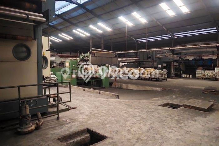 KAWASAN BISNIS! Gudang di Majalaya, Luas 16000m², Jalan Raya KAWASAN BISNIS! Gudang di Majalaya, Luas 16000m², Jalan Raya