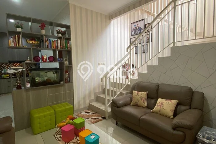 Rumah Modern 4 KT di Bintaro Tangerang Selatan Semi Furnished Rumah Modern 4 KT di Bintaro Tangerang Selatan Semi Furnished