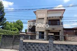 Rumah Elit Modern Siap Huni di Bintaro Tangerang Selatan Rumah Elit Modern Siap Huni di Bintaro Tangerang Selatan