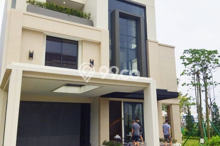 For Sale Rumah Mewah Exclusive di Cipondoh, Tangerang For Sale Rumah Mewah Exclusive di Cipondoh, Tangerang