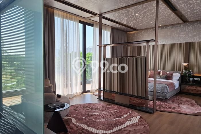 Jual Rumah Luas Megah Dengan View Cantik di Pakuwon, Surabaya Jual Rumah Luas Megah Dengan View Cantik di Pakuwon, Surabaya