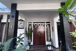 Hunian Elit LB 320m2 Siap Huni Desain Elegan di Buah Batu, Bandung Hunian Elit LB 320m2 Siap Huni Desain Elegan di Buah Batu, Bandung