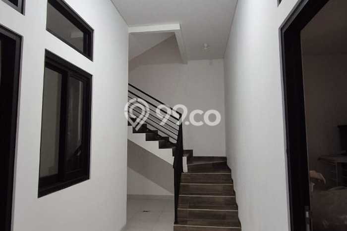 Ruko Dijual di Bandung LT 300m2 & LB 500m2 Lokasi Terbaik! Ruko Dijual di Bandung LT 300m2 & LB 500m2 Lokasi Terbaik!