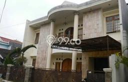 Disewakan! Rumah 6 Kamar Tidur &
4 Kamar Mandi di Sarijadi, Bandung Disewakan! Rumah 6 Kamar Tidur &
4 Kamar Mandi di Sarijadi, Bandung