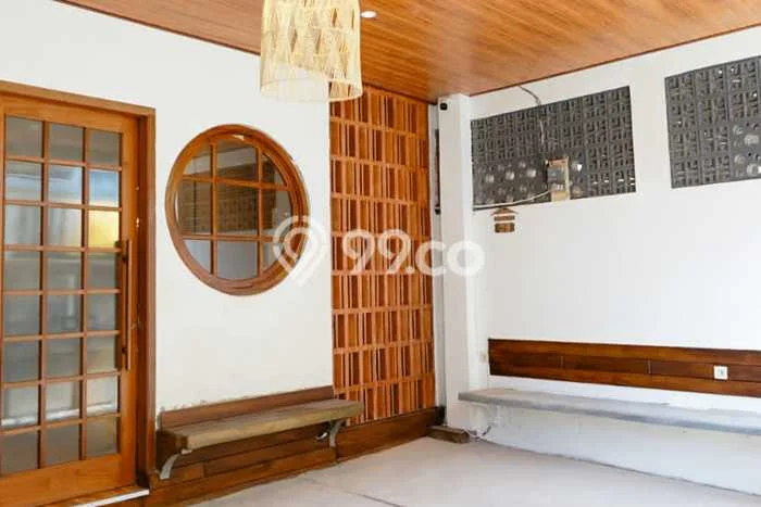 Kost Dijual di Soekarno Hatta dengan 8 KT dan Luas 200m2 Kost Dijual di Soekarno Hatta dengan 8 KT dan Luas 200m2