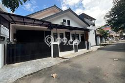Hunian Nyaman Asri 4 KT Siap Huni di Tubagus Ismail Bandung Hunian Nyaman Asri 4 KT Siap Huni di Tubagus Ismail Bandung