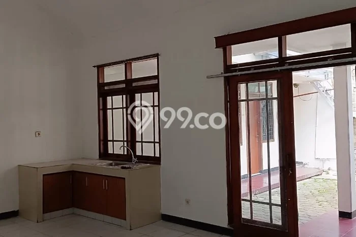 Rumah Mewah LB 200m2 Siap Pakai Desain Elegan di Pasteur, Bandung Rumah Mewah LB 200m2 Siap Pakai Desain Elegan di Pasteur, Bandung