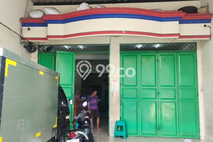Ruko Dijual di Jakarta Barat LT 184m2 & LB 184m2 Lokasi Terbaik! Ruko Dijual di Jakarta Barat LT 184m2 & LB 184m2 Lokasi Terbaik!