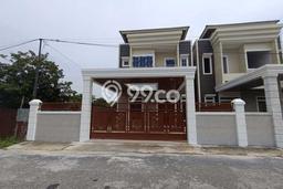 Hunian Cantik Minimalis Lb 150m2 di Marpoyan Damai, Pekanbaru Hunian Cantik Minimalis Lb 150m2 di Marpoyan Damai, Pekanbaru
