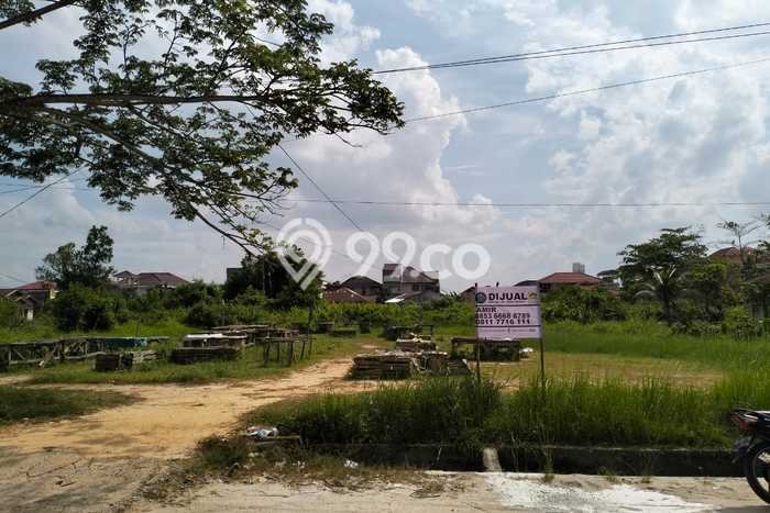 Tanah untuk Dijual di Marpoyan Damai Pekanbaru Luas 2215m2 Tanah untuk Dijual di Marpoyan Damai Pekanbaru Luas 2215m2