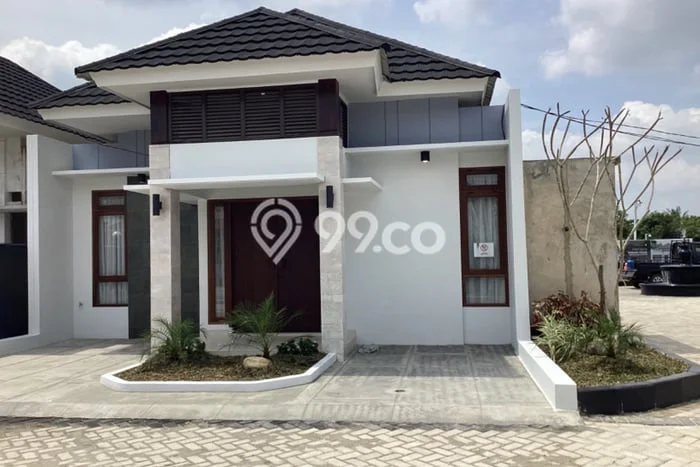 For Sale Rumah 3 Kamar Lokasi Strategis Nyaman dan Strategis di Marpoyan Damai For Sale Rumah 3 Kamar Lokasi Strategis Nyaman dan Strategis di Marpoyan Damai