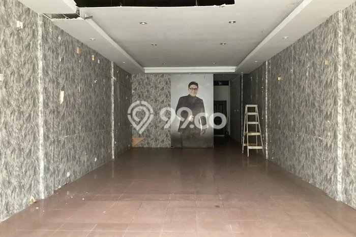 Ruko Disewa di Pekanbaru dengan LB 40m2 Area Komersial Ramai Ruko Disewa di Pekanbaru dengan LB 40m2 Area Komersial Ramai