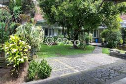 Rumah Elit LB 1000m2 Siap Pakai Desain Elegan di Bandung Kota, Bandung Rumah Elit LB 1000m2 Siap Pakai Desain Elegan di Bandung Kota, Bandung