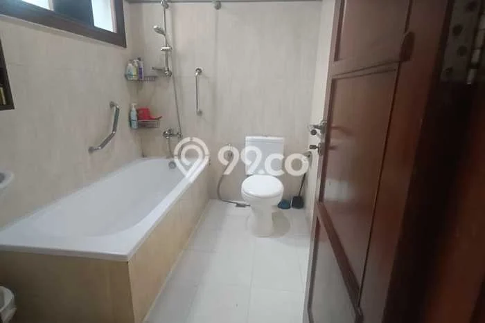 Rumah sewa siap pakai 4 KT di Pejaten, Jakarta Selatan Rumah sewa siap pakai 4 KT di Pejaten, Jakarta Selatan