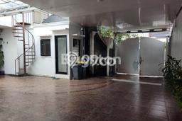 Jual Rumah Mewah Elegan Dengan View Cantik di Kemang, Jakarta Selatan Jual Rumah Mewah Elegan Dengan View Cantik di Kemang, Jakarta Selatan