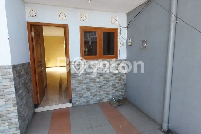 Rumah Minimalis 3 Kamar LT 151m2 di Kebonsari Rumah Minimalis 3 Kamar LT 151m2 di Kebonsari