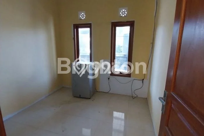 Rumah Minimalis 3 Kamar LT 151m2 di Kebonsari Rumah Minimalis 3 Kamar LT 151m2 di Kebonsari