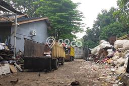 Kavling Tanah di Pesanggrahan Dijual Luas 1272m2 Legalitas SHM Kavling Tanah di Pesanggrahan Dijual Luas 1272m2 Legalitas SHM