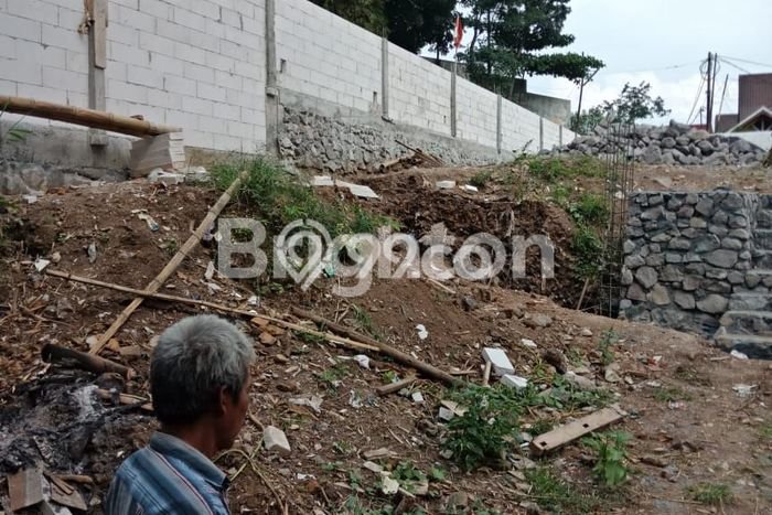 Tanah Dijual di Malang Seluas 408m2 Strategis Tanah Dijual di Malang Seluas 408m2 Strategis