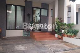 Hunian Cantik Modern Lb 146m2 di Serpong, Tangerang Selatan Hunian Cantik Modern Lb 146m2 di Serpong, Tangerang Selatan