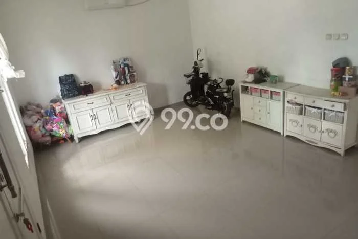 Rumah Mewah Siap Huni LT 150m2 di Jatinegara, Jakarta Timur Rumah Mewah Siap Huni LT 150m2 di Jatinegara, Jakarta Timur
