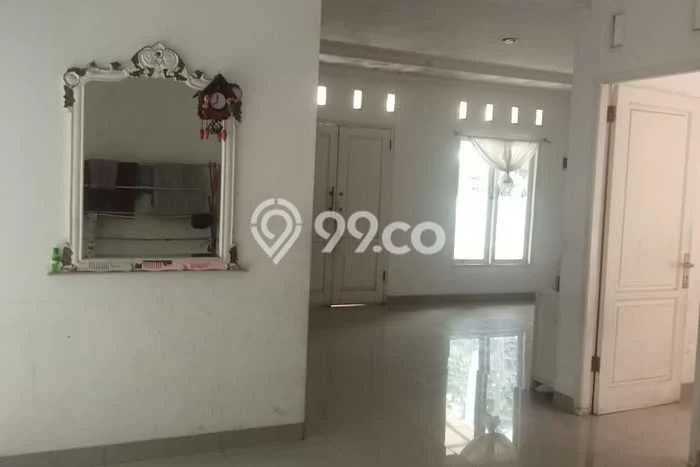 Rumah Mewah Siap Huni LT 150m2 di Jatinegara, Jakarta Timur Rumah Mewah Siap Huni LT 150m2 di Jatinegara, Jakarta Timur
