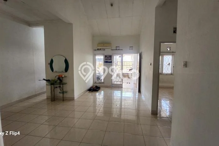 Disewakan Rumah Harga Terjangkau di Harapan Indah Bekasi Punya 2 KT Disewakan Rumah Harga Terjangkau di Harapan Indah Bekasi Punya 2 KT
