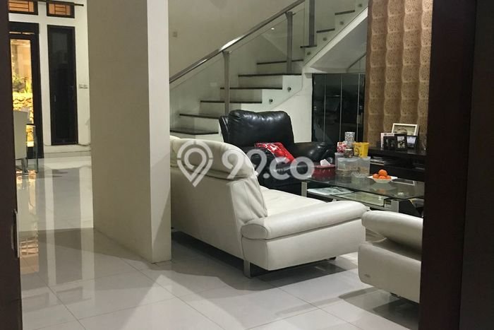 BEST OFFER! Rumah Nyaman area Pasteur, LT 490m² LB 400m² BEST OFFER! Rumah Nyaman area Pasteur, LT 490m² LB 400m²