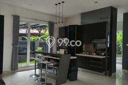 Rumah Elit Modern Tanpa Renovasi di Bandung Kota Bandung Rumah Elit Modern Tanpa Renovasi di Bandung Kota Bandung