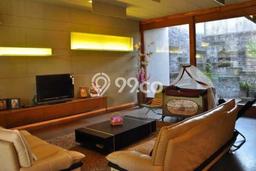 Hunian Mewah LB 500m2 Siap Pakai Desain Elegan di Pajajaran, Bandung Hunian Mewah LB 500m2 Siap Pakai Desain Elegan di Pajajaran, Bandung