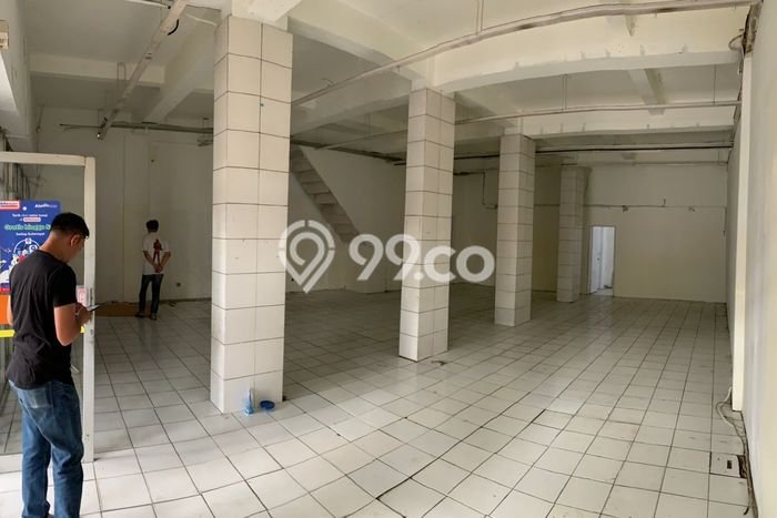 Disewakan Ruko Kawasan Pungkur, Luas 240m², Area Potensial Disewakan Ruko Kawasan Pungkur, Luas 240m², Area Potensial