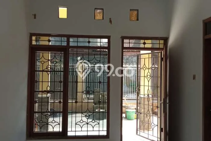 Disewakan Rumah Murah di Taman Holis Indah Bandung dengan 3 KT Disewakan Rumah Murah di Taman Holis Indah Bandung dengan 3 KT