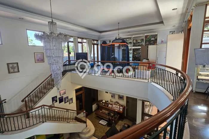Jual Segera Rumah 5 KT 6 KM di Jantung Kota Sayap Dago, Bandung Jual Segera Rumah 5 KT 6 KM di Jantung Kota Sayap Dago, Bandung