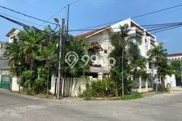 Rumah Mewah Siap Huni LT 327m2 di Kebayoran Baru, Jakarta Selatan Rumah Mewah Siap Huni LT 327m2 di Kebayoran Baru, Jakarta Selatan