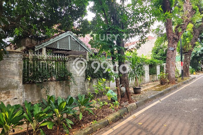 Siap Huni Rumah Mewah 4 Kamar di Menteng Dekat ke Mana Pun Siap Huni Rumah Mewah 4 Kamar di Menteng Dekat ke Mana Pun