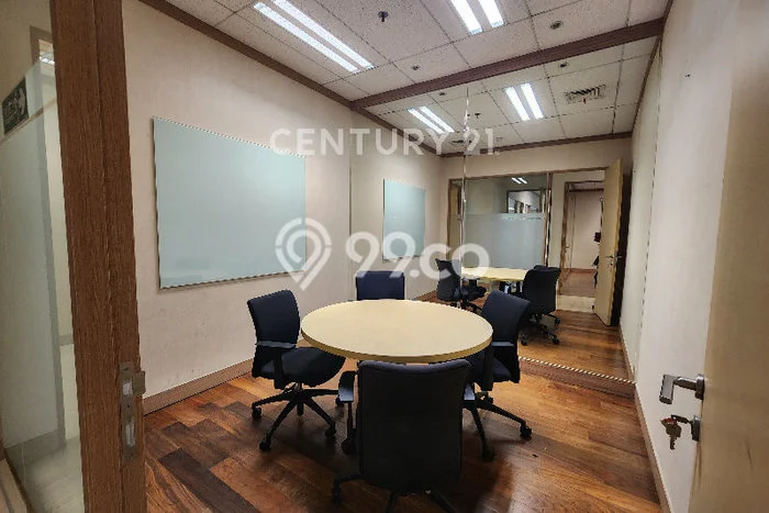 Kantor bagus disewakan di Kebayoran Baru Jakarta Selatan dengan LB 550m2 harga sewa terbaik Kantor bagus disewakan di Kebayoran Baru Jakarta Selatan dengan LB 550m2 harga sewa terbaik