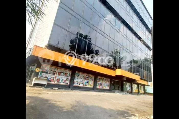 Unit Komersial Dijual di Jakarta Pusat LT 1339m2 & LB 5000m2 Unit Komersial Dijual di Jakarta Pusat LT 1339m2 & LB 5000m2