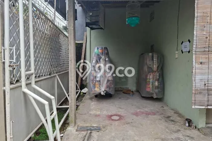 Ready to Use! Premium House LT 937m2 Desain Modern di Jembatan Besi Ready to Use! Premium House LT 937m2 Desain Modern di Jembatan Besi