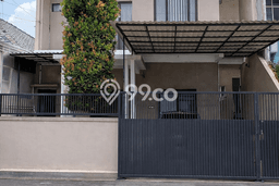 Dijual Cepat Rumah Favorit Siap Huni LB 159m2 di Tenggilis Mejoyo, Surabaya Dijual Cepat Rumah Favorit Siap Huni LB 159m2 di Tenggilis Mejoyo, Surabaya