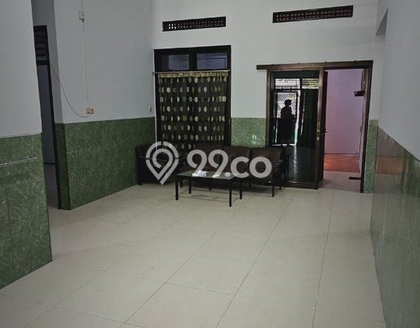 Rumah di Sidoarjo, 3 KT, View Indah, Luas 187m2m² Bangunan 187m2m² Rumah di Sidoarjo, 3 KT, View Indah, Luas 187m2m² Bangunan 187m2m²