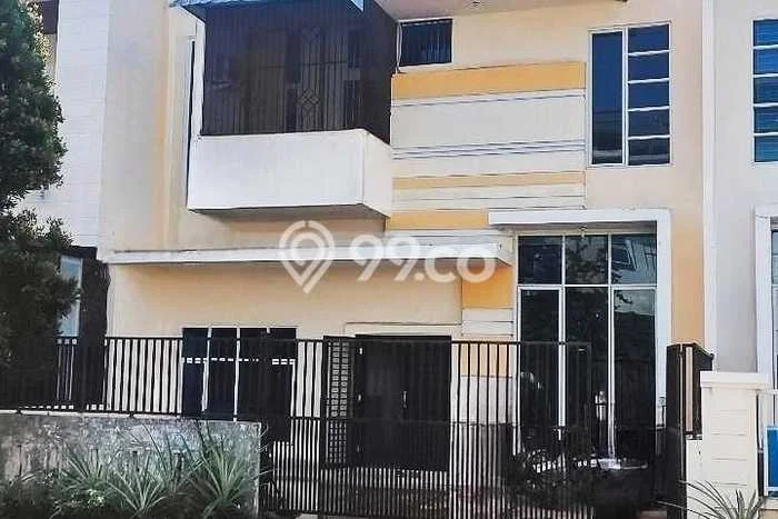 Rumah Eksklusif Siap Huni LT 250m2 di Medan Helvetia, Medan Rumah Eksklusif Siap Huni LT 250m2 di Medan Helvetia, Medan