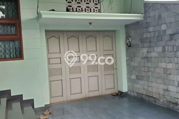 Rumah Eksklusif LB 350m2 di Baranangsiang Bogor untuk Disewa Rumah Eksklusif LB 350m2 di Baranangsiang Bogor untuk Disewa