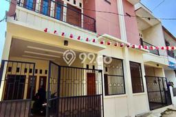 Rumah Strategis Minimalis Lb 180m2 di Ciledug, Tangerang Rumah Strategis Minimalis Lb 180m2 di Ciledug, Tangerang
