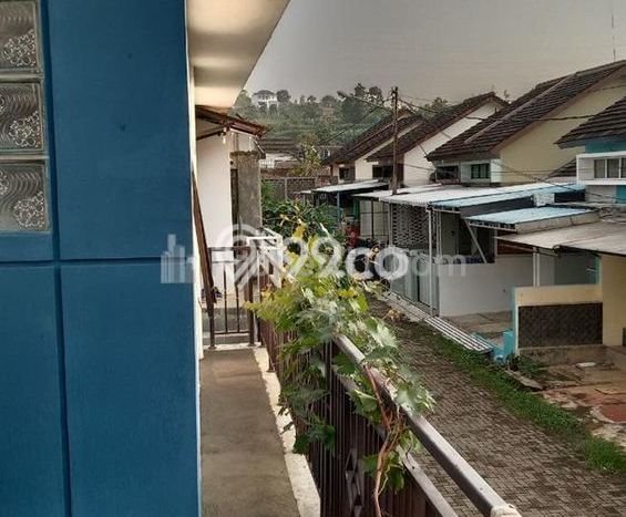 Rumah Strategis Minimalis Lb 60m2 di Cisarua, Bandung Barat Rumah Strategis Minimalis Lb 60m2 di Cisarua, Bandung Barat