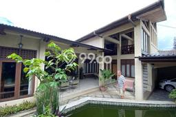 Rumah Elit LB 296m2 Siap Huni Desain Elegan di Geger Kalong, Bandung Rumah Elit LB 296m2 Siap Huni Desain Elegan di Geger Kalong, Bandung