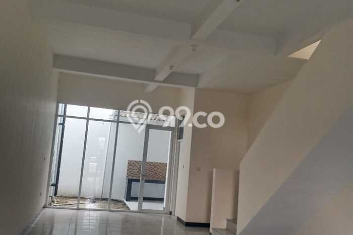 Ruko Disewa di Bandung dengan LB 141m2 Area Komersial Ramai Ruko Disewa di Bandung dengan LB 141m2 Area Komersial Ramai